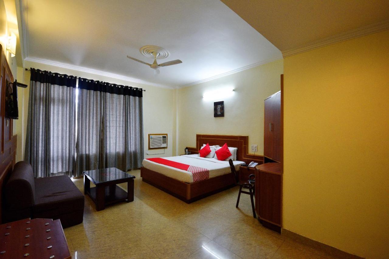 Capital O 4747 Imperial Hotel Katra Katra  Exterior photo